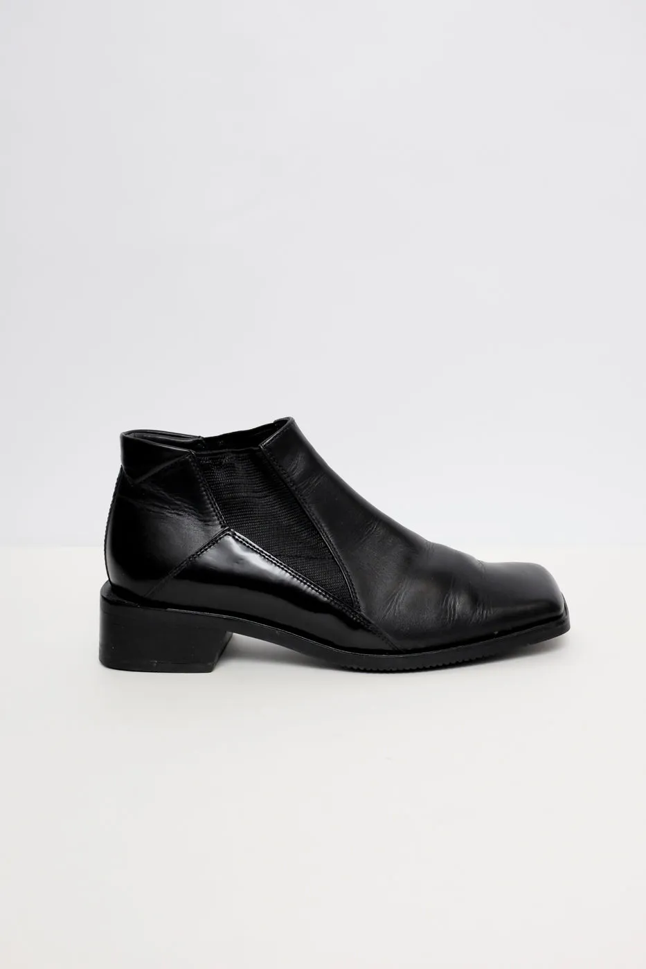 0010_SQUARE TOE BLACK 37 LEATHER CHELSEA BOOTS