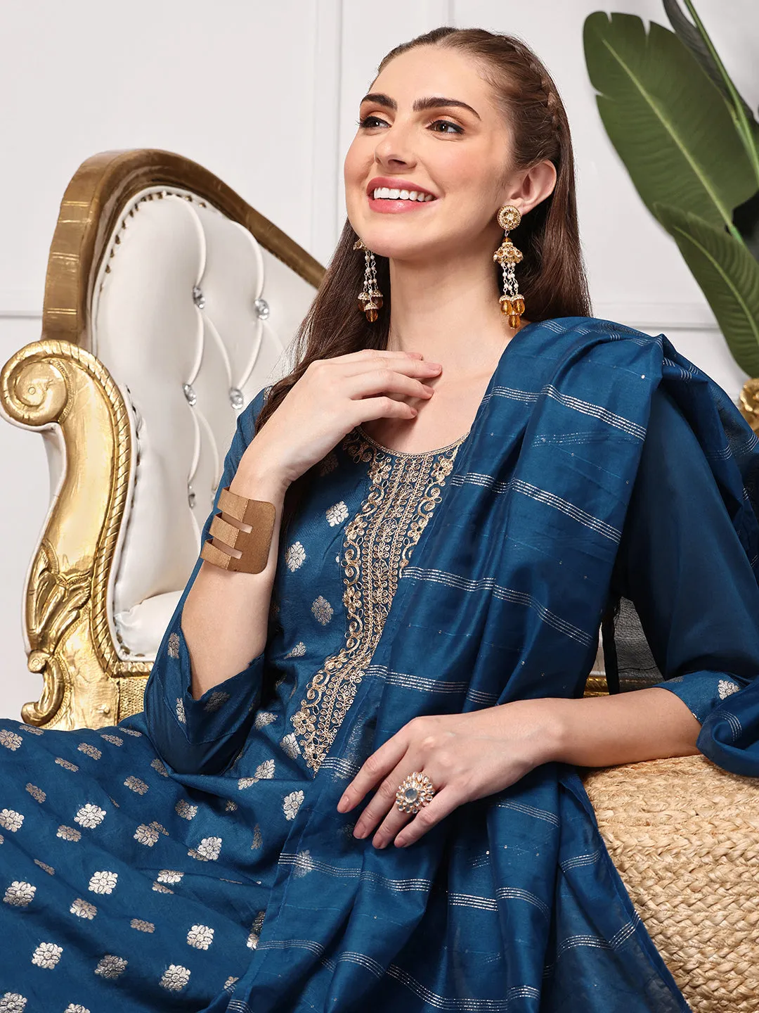 Ethnic Motifs Embroidered Sequinned Straight Kurta With Trousers & Dupatta