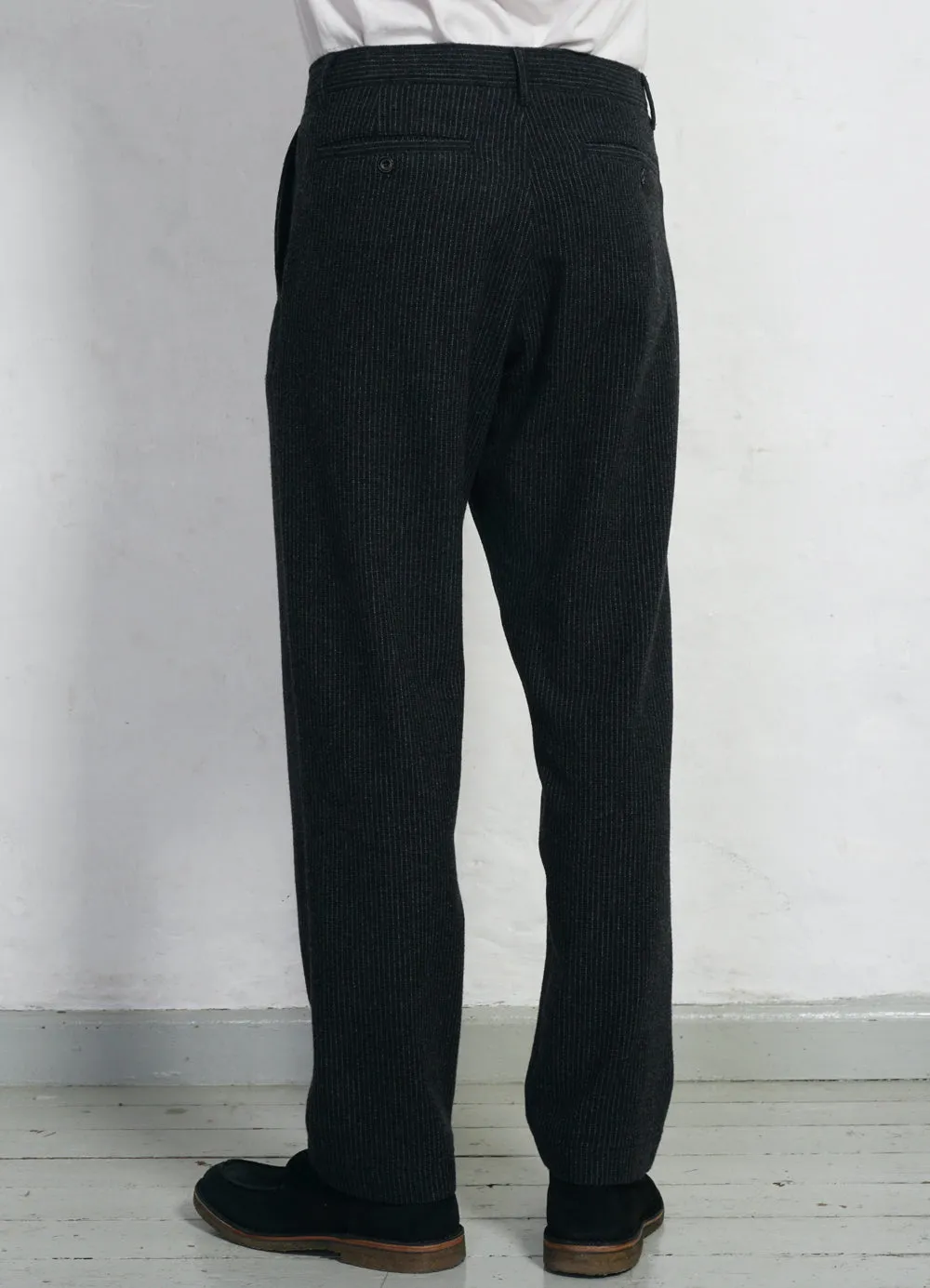 KEN | Wide Cut Trousers | Black Wool Pin